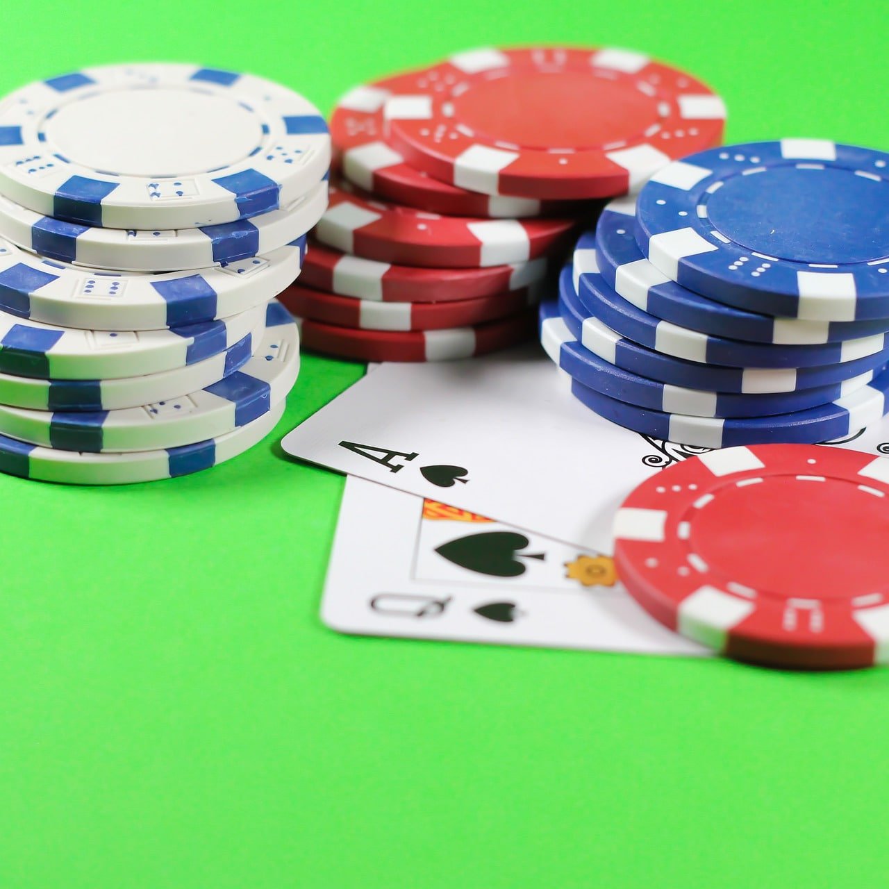 Online slot game reels on a mobile screen at 6bet Philippines